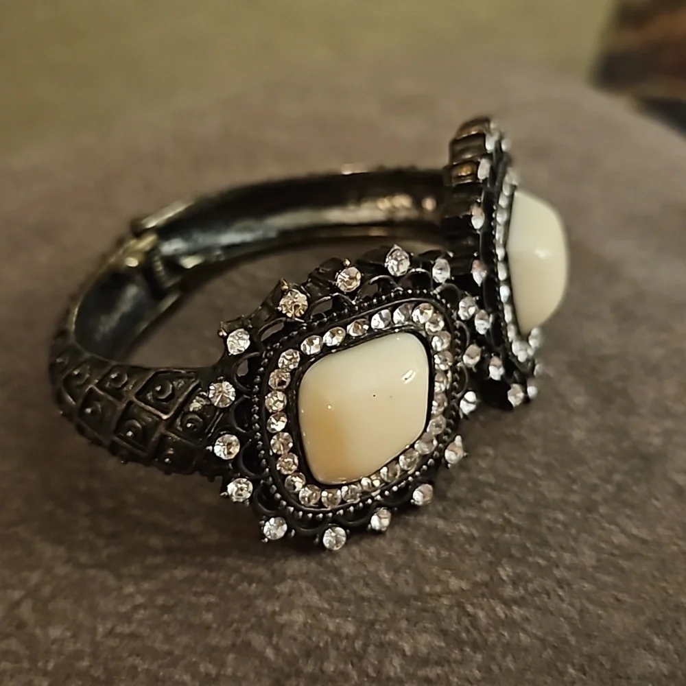 VTG Medieval Castlecore Bronze Rhinestone Chunky Clamper Bracelet